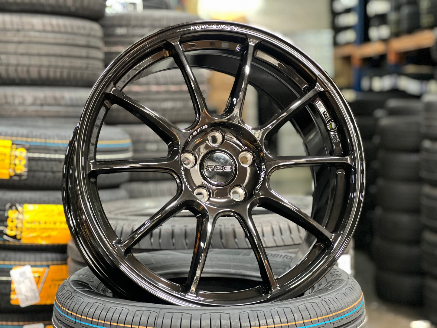 New 19X8.5 ET44 AOW Flow Formed ZE40 Rim (4 wheel) Gloss Black 5X112