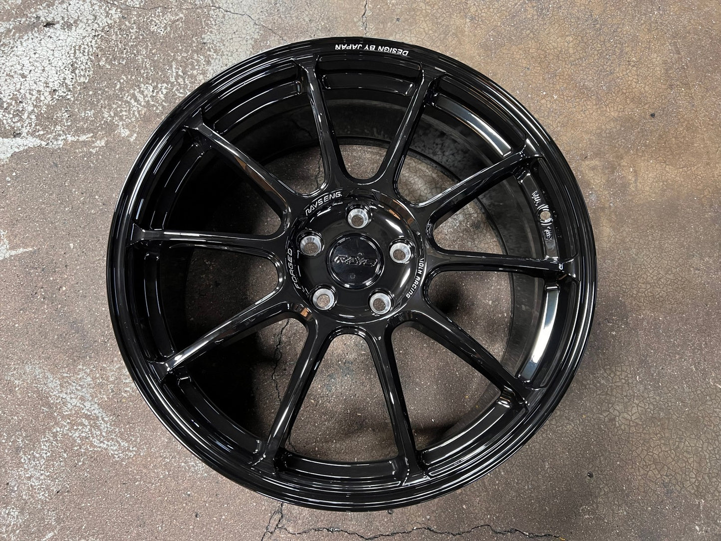 New 19X8.5 ET44 AOW Flow Formed ZE40 Rim (4 wheel) Gloss Black 5X114.3