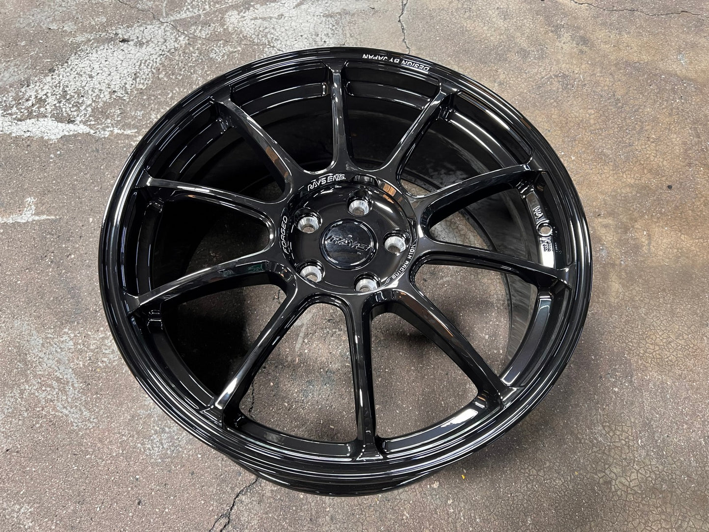 New 19X8.5 ET44 AOW Flow Formed ZE40 Rim (4 wheel) Gloss Black 5X112