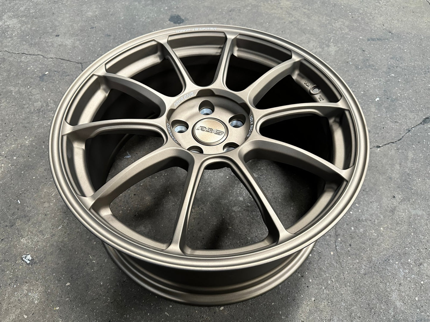 New 19X8.5 ET44 AOW Flow Formed ZE40 Rim (4 wheel) Matt Bronze 5X114.3