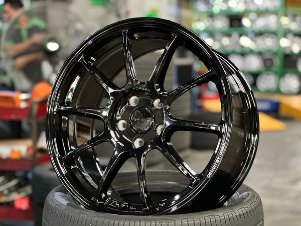 New 18X8.5 ET43 AOW Flow Formed ZE40 Rim (4 wheel) Gloss Black 5X112