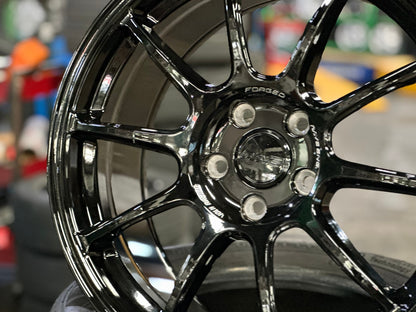 New 18X8.5 ET43 AOW Flow Formed ZE40 Rim (4 wheel) Gloss Black 5X114.3