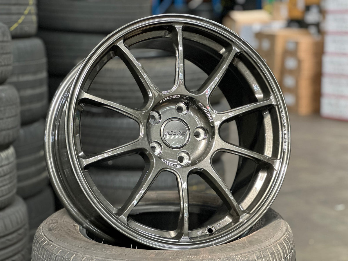 NEW 18X8.5 ET43 AOW ZE40 Flow Formed Rim (4 wheel) Dark Gunmetal 5X114.3