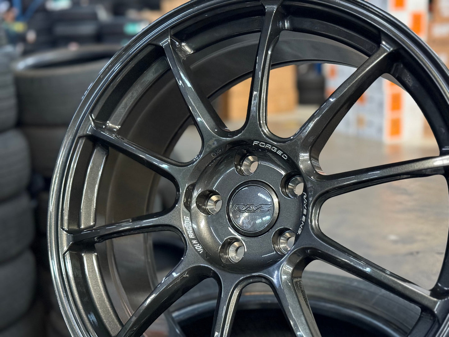 New 19X8.5 ET35 AOW Flow Formed ZE40 Rim (4 wheel) Gloss Gunmetal 5X114.3