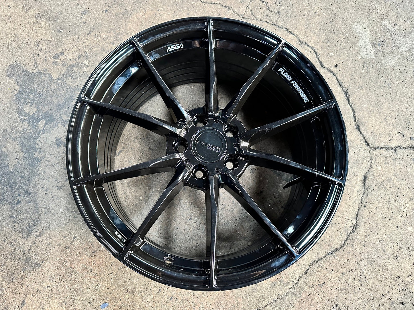 New 18X8.5 ET43 Asga ARF06 Rim (4 wheel) Gloss Black 5X108