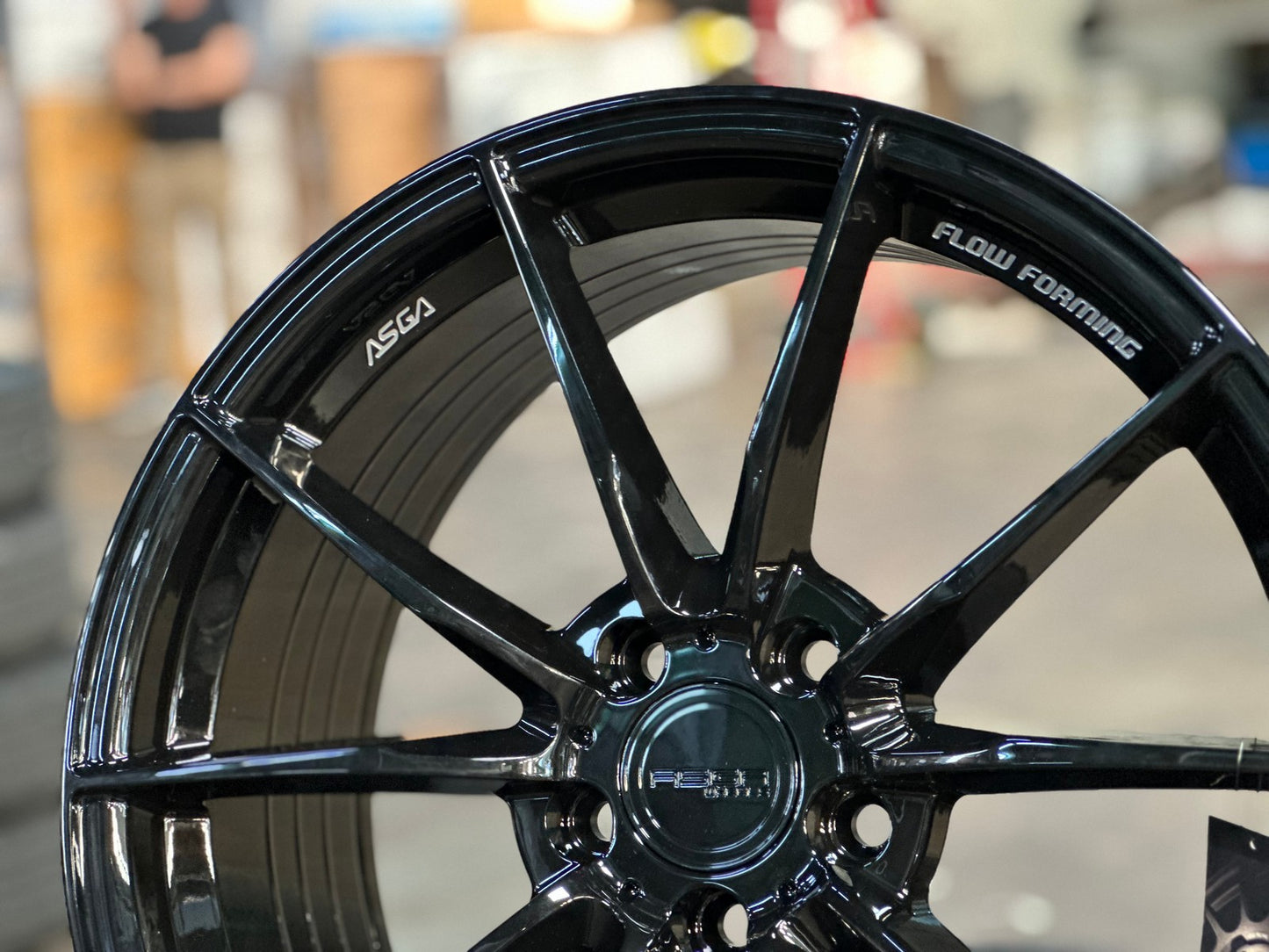 New 18X8.5 ET43 Asga ARF06 Rim (4 wheel) Gloss Black 5X108