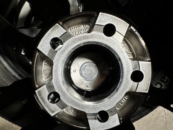 New 19X8.5 ET30 Asga ARF10 Rim (4 wheel) Gloss Black 5X114.3