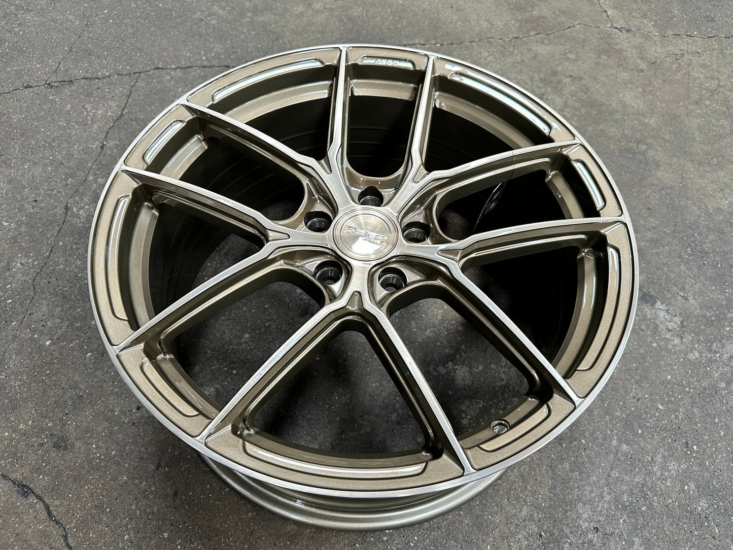 New 19X8.5 ET43 Asga ARF12 Rim (4 wheel) Gloss Bronze 5X114.3