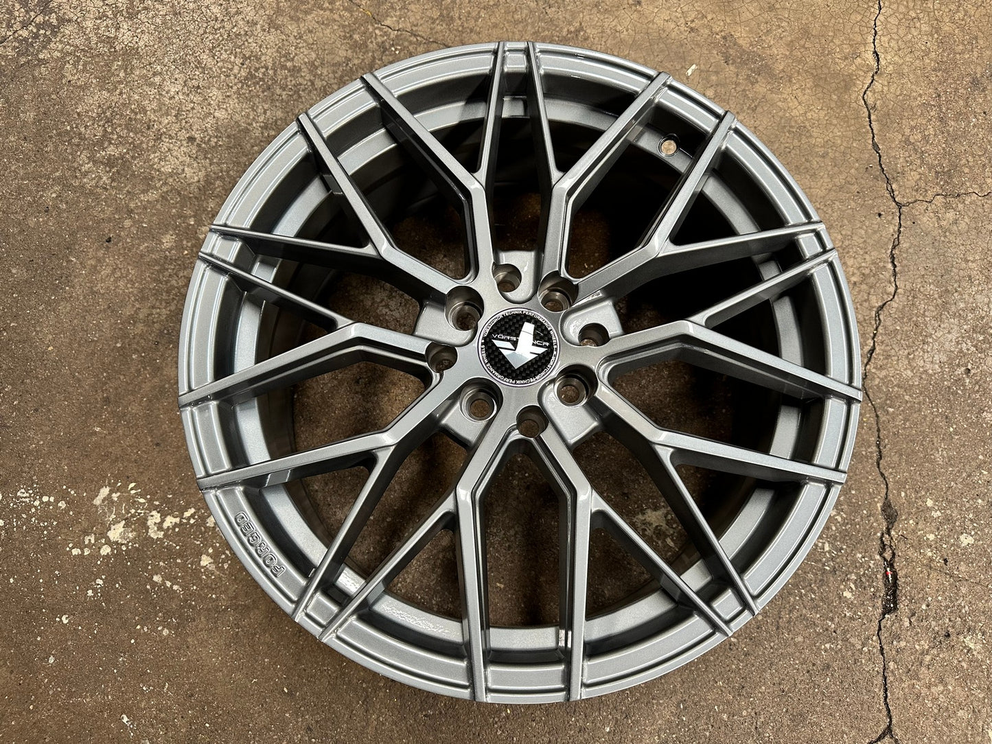 New 17X7.5 ET40 VFF107 Design Rim (4 wheel) Gloss Gunmetal 4X114.3