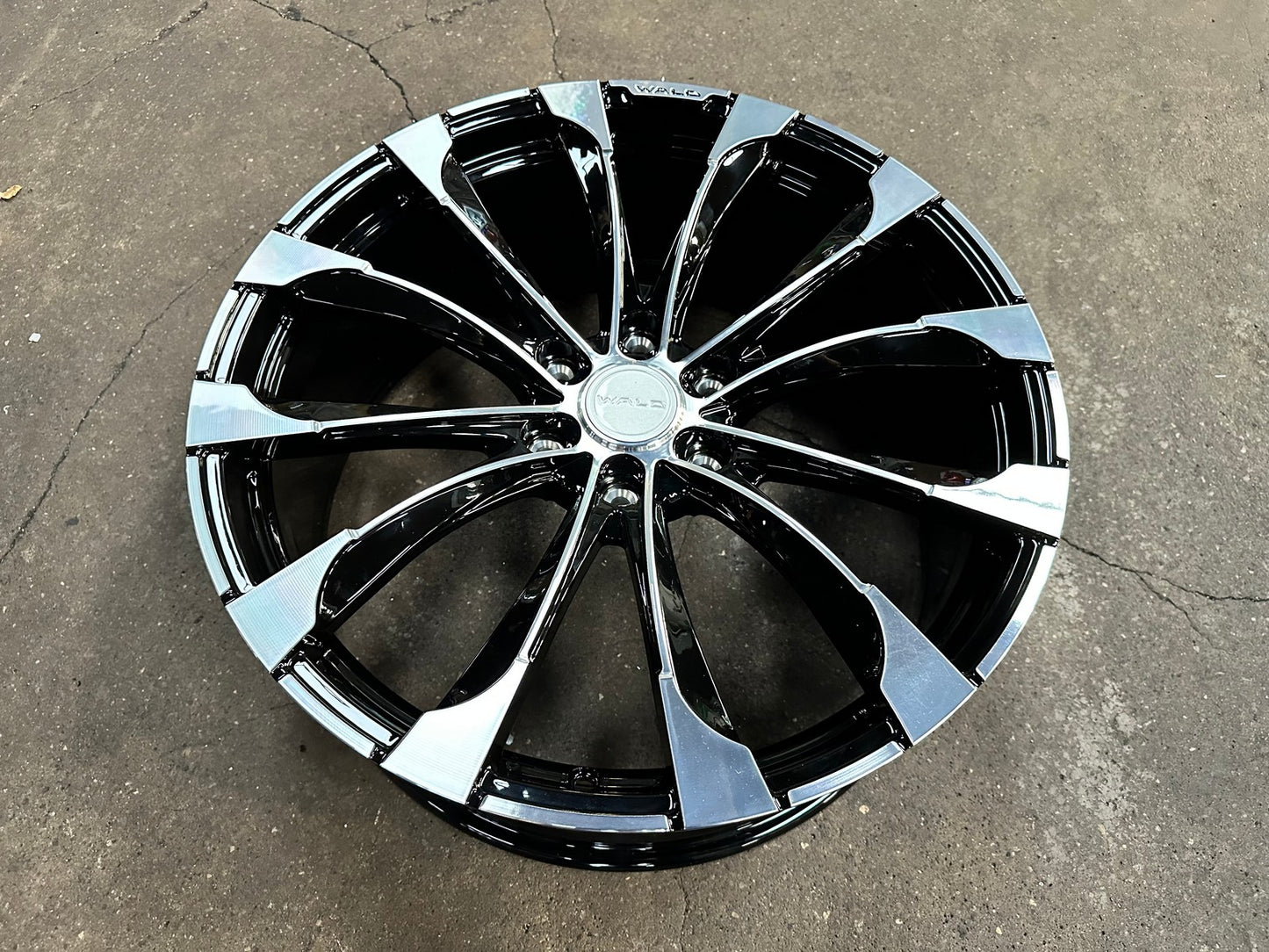 New 22X9 ET45 Overdrive Forged Wald Rim (4 wheel) Gloss Black 6X139.7