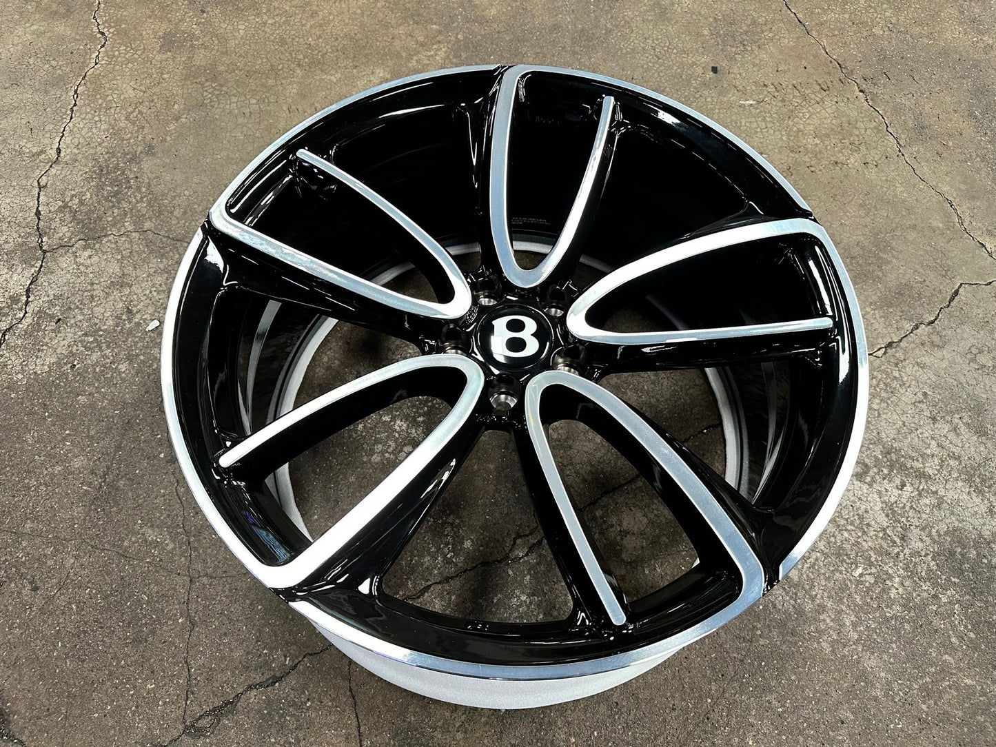 New 21X9.5 ET32 Overdrive Forged Rim (4 wheel) Gloss Black PF 5X112