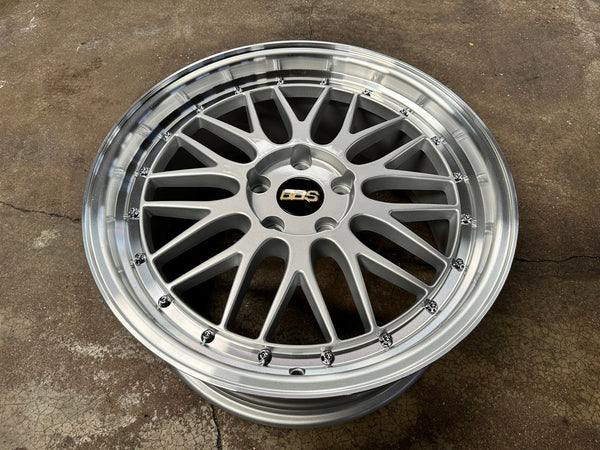 New 18X8 ET38 BBS LM Design Rim (4 wheel) Gloss Silver 5X114.3