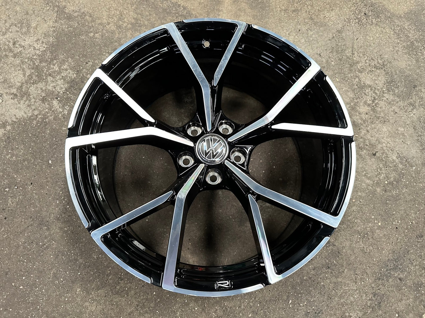 New 19X8.5 ET35 Overdrive Forged R Line Rim (4 wheel) Gloss Black PF 5X112