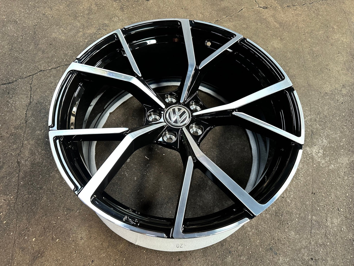 New 20X8.5 ET35 Overdrive Forged R Line Rim (4 wheel) Gloss Black PF 5X112