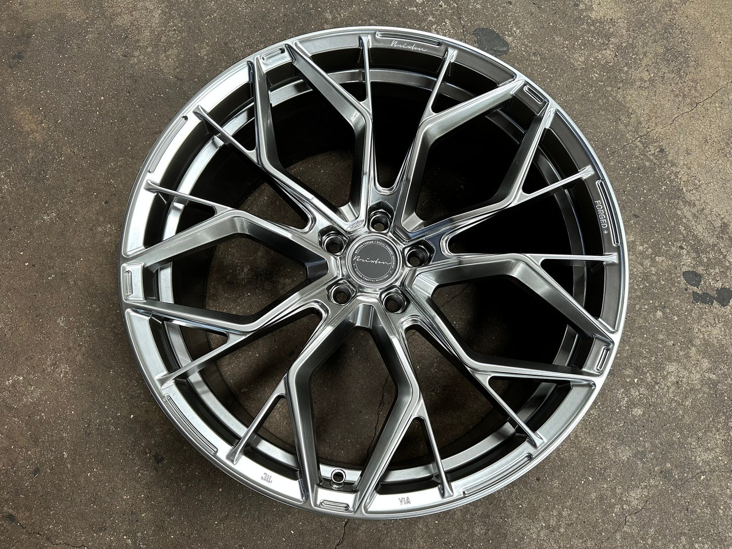 New 22X10.5 ET35 Brixton Forged RF10 Rim (4 wheel) Gloss Gunmetal 5X120