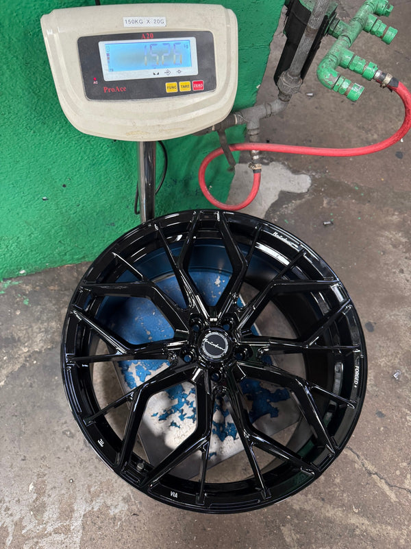 New 22X10.5 ET35 Brixton Forged RF10 Rim (4 wheel) Gloss Black 5X120