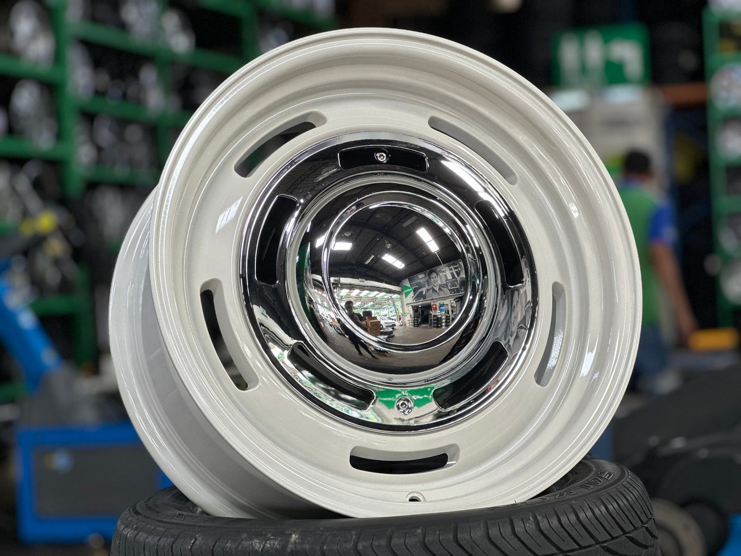 New 17X8 ET0 Dean Cross Rim (4 wheel) Gloss White 6X114.3