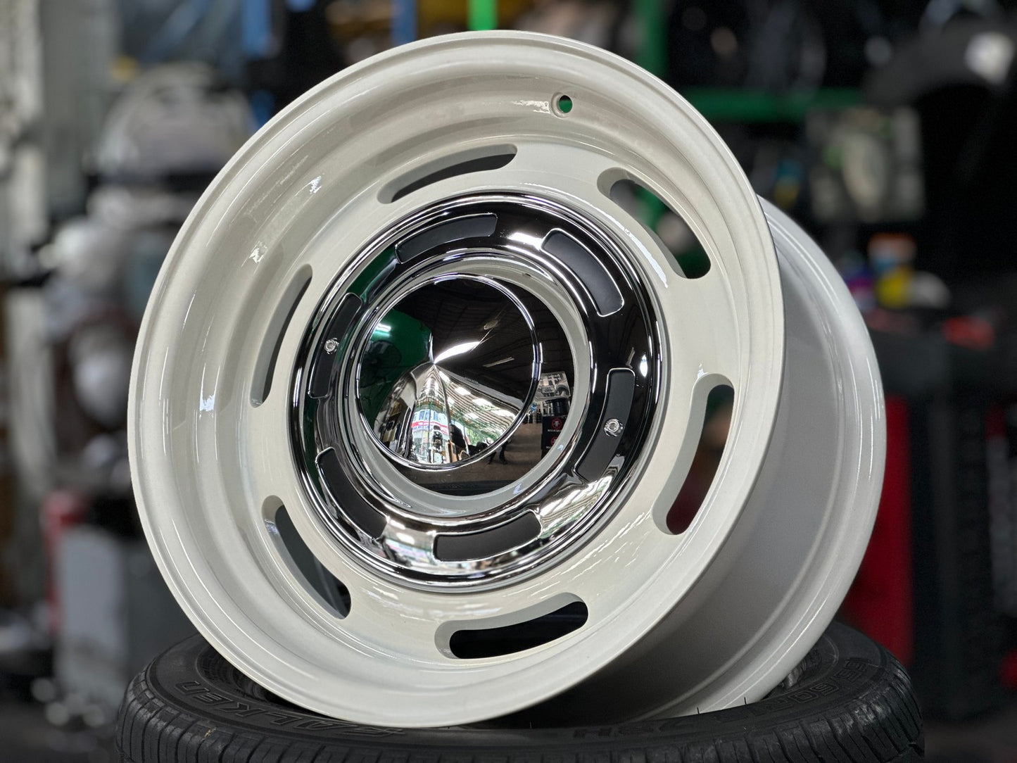 New 16X8 ET-25 Dean CrossRim (4 wheel) Gloss White 6X139.7