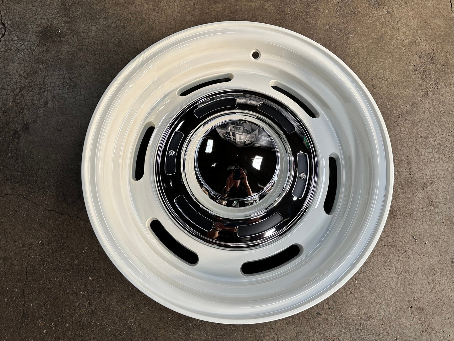 New 16X8 ET-25 Dean CrossRim (4 wheel) Gloss White 6X139.7