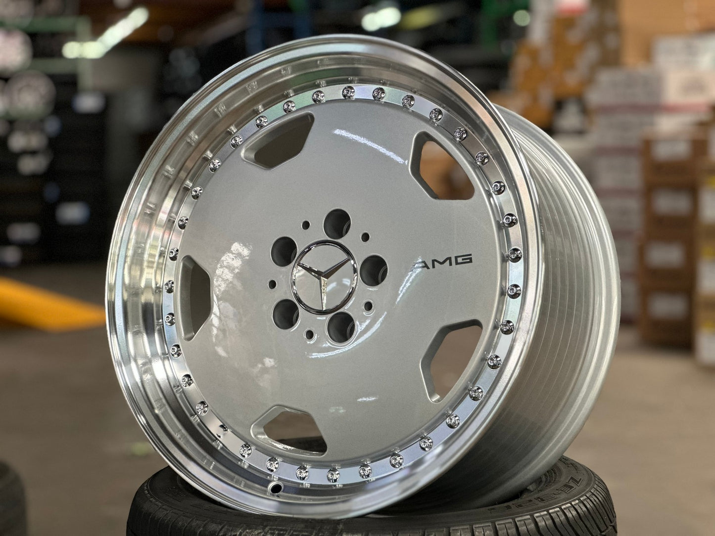 New 18X8.5 ET30 Mercedes Aero Classic Rim (4 wheel) Gloss Silver 5X112