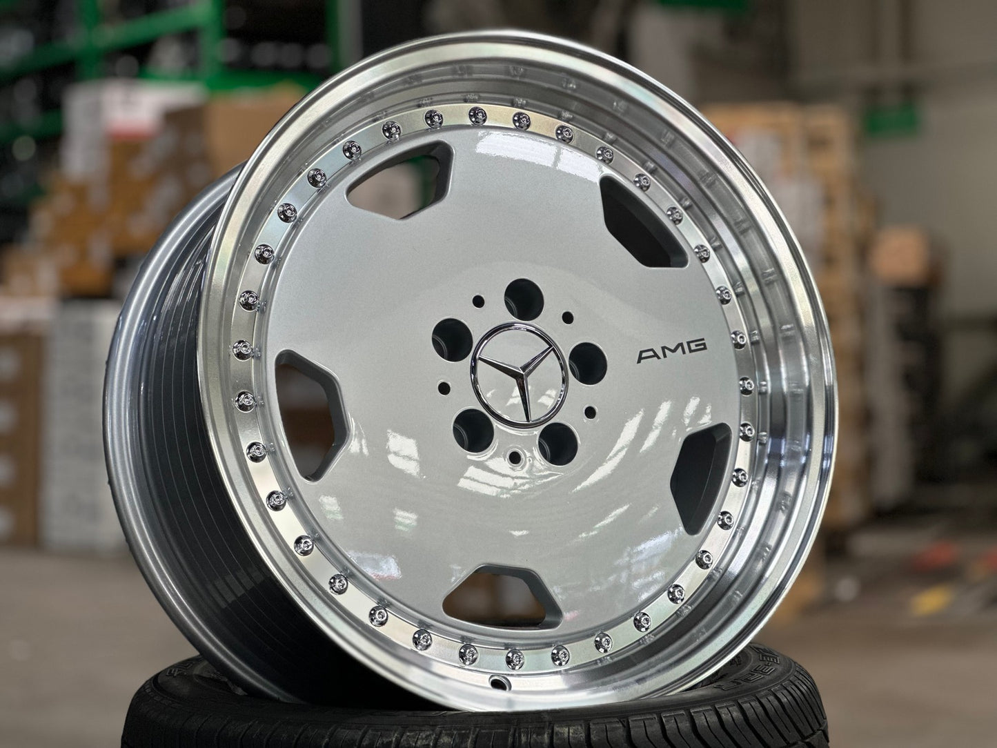 New 18X8.5 ET30 Mercedes Aero Classic Rim (4 wheel) Gloss Silver 5X112