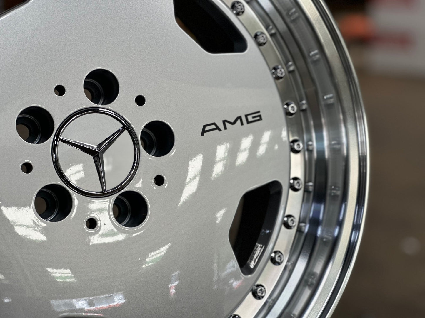 New 18X8.5 ET30 Mercedes Aero Classic Rim (4 wheel) Gloss Silver 5X112