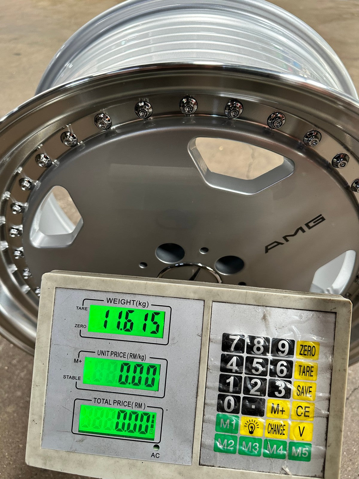 New 18X8.5 ET30 Mercedes Aero Classic Rim (4 wheel) Gloss Silver 5X112