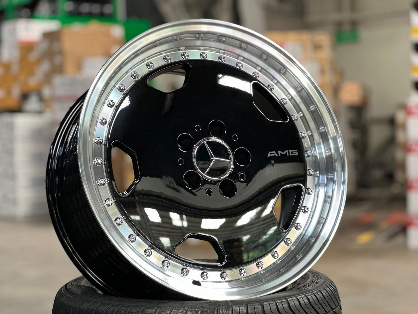 New 18X8.5 ET30 Mercedes Aero Classic Rim (4 wheel) Gloss Black 5X112