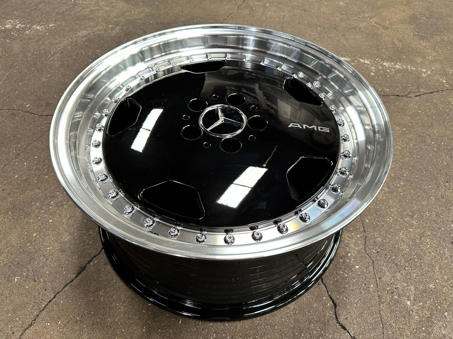 New 18X8.5 ET30 Mercedes Aero Classic Rim (4 wheel) Gloss Black 5X112