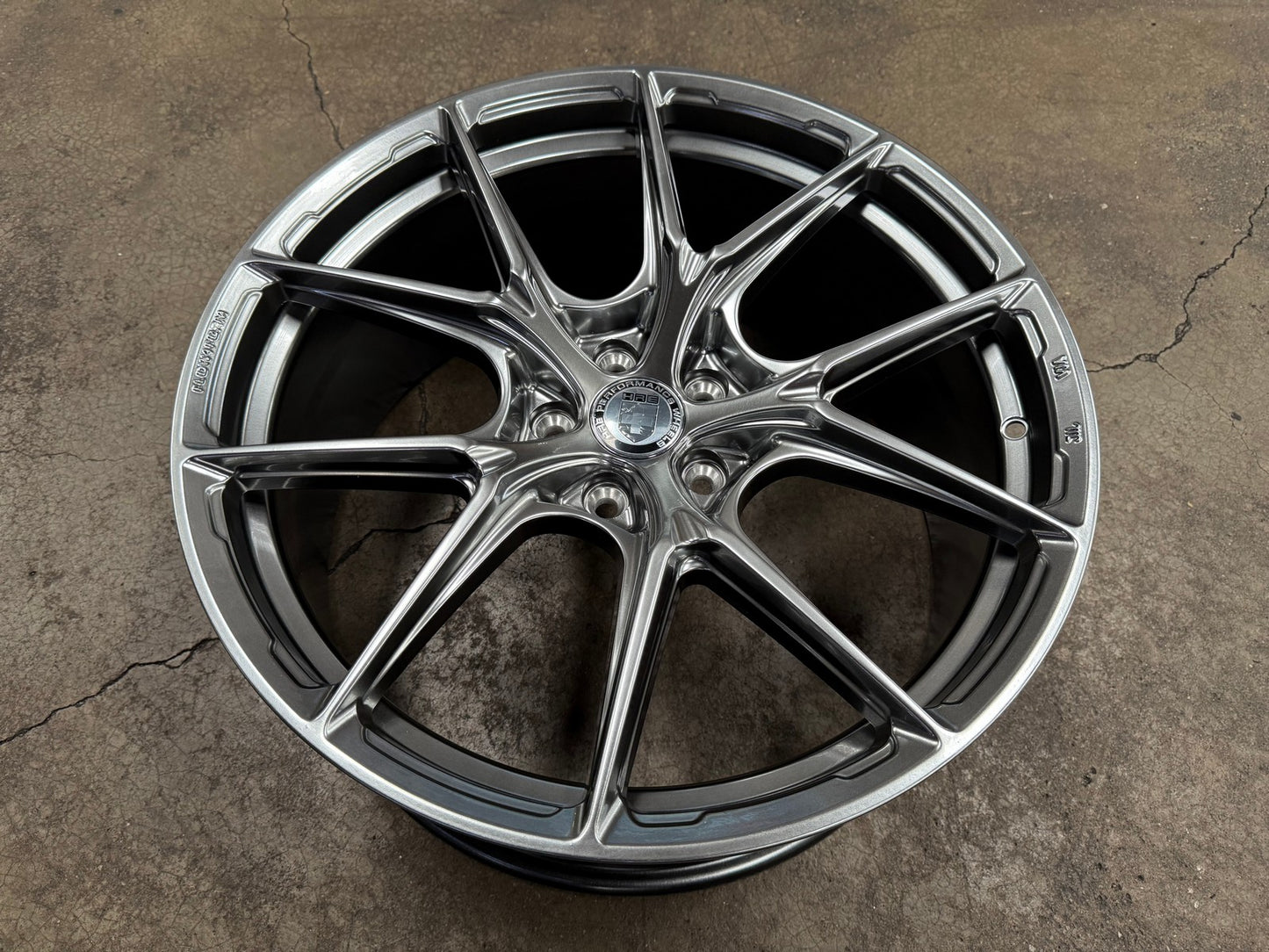 New 19X8.5 ET35 HRE Design Rim (4 wheel) Gloss Silver 5X108