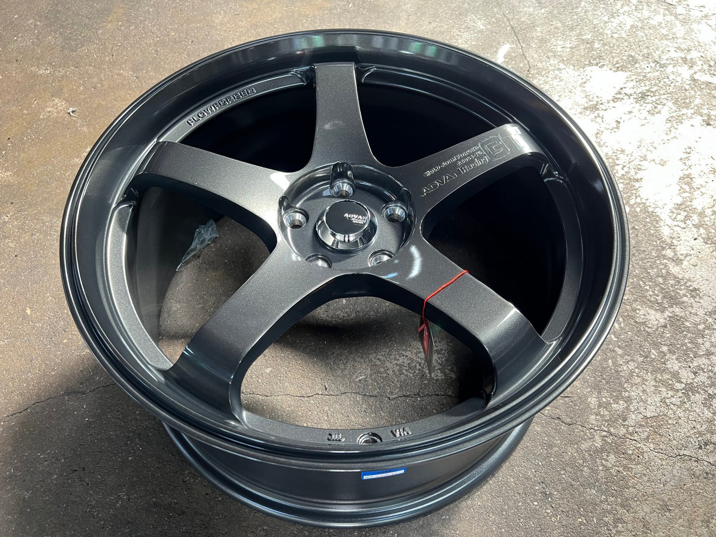 New 19X8.5 ET38 FFGT039 Rim (4 wheel) Gloss Gunmetal 5X112
