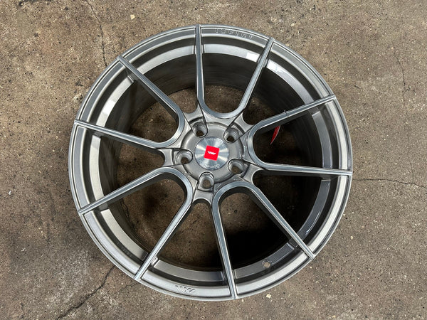 New 19X8.5 ET43 Ispiri FFP6 Rim (4 wheel) Gloss Gunmetal 5X114.3
