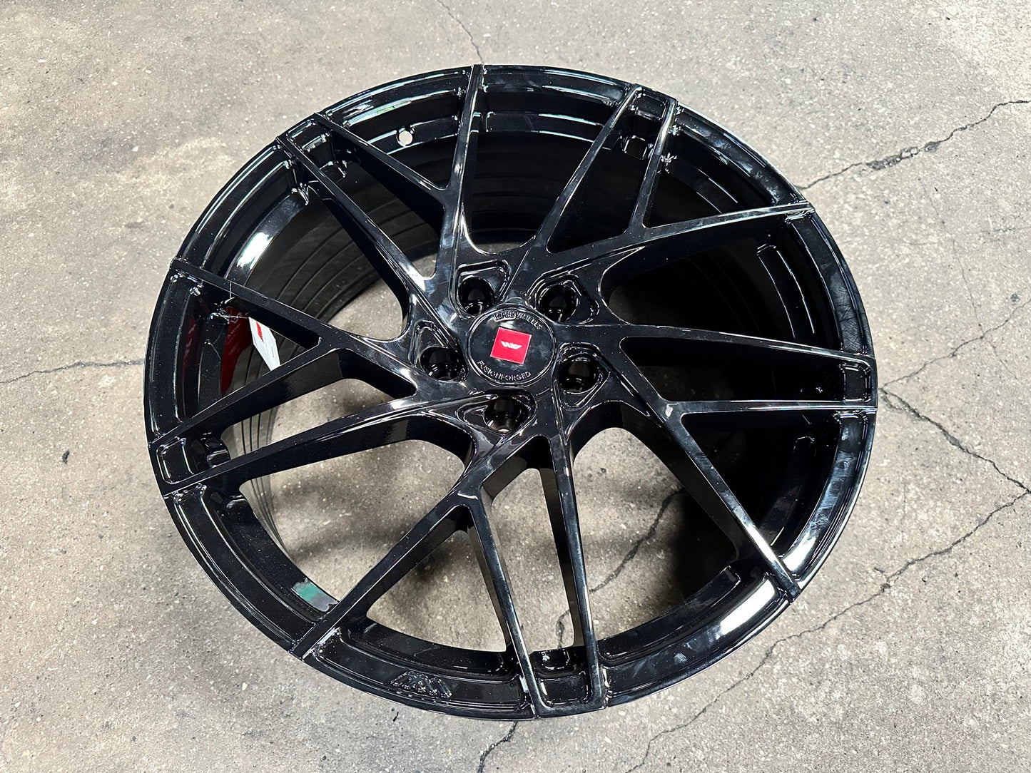 New 19X8.5 ET30 Ispiri FFRM Rim (4 wheel) Gloss Black 5X114.3
