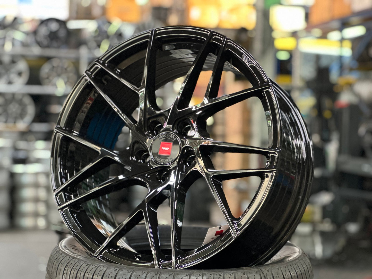 New 19X8.5 ET43 Ispiri FFRM Rim (4 wheel) Gloss Black 5X114.3
