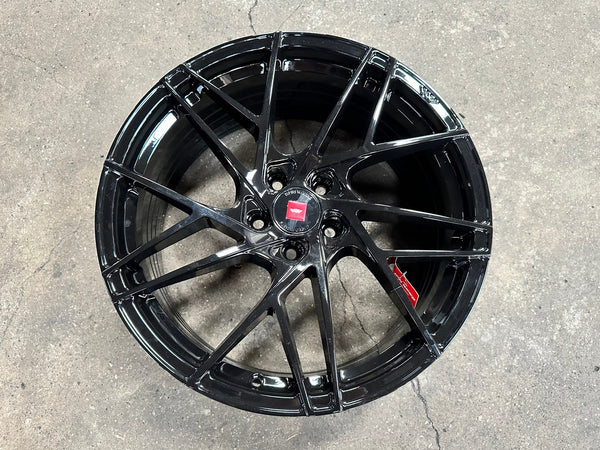 New 19X8.5 ET43 Ispiri FFRM Rim (4 wheel) Gloss Black 5X112