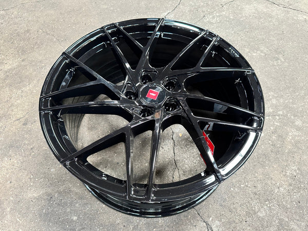 New 19X8.5 ET43 Ispiri FFRM Rim (4 wheel) Gloss Black 5X114.3