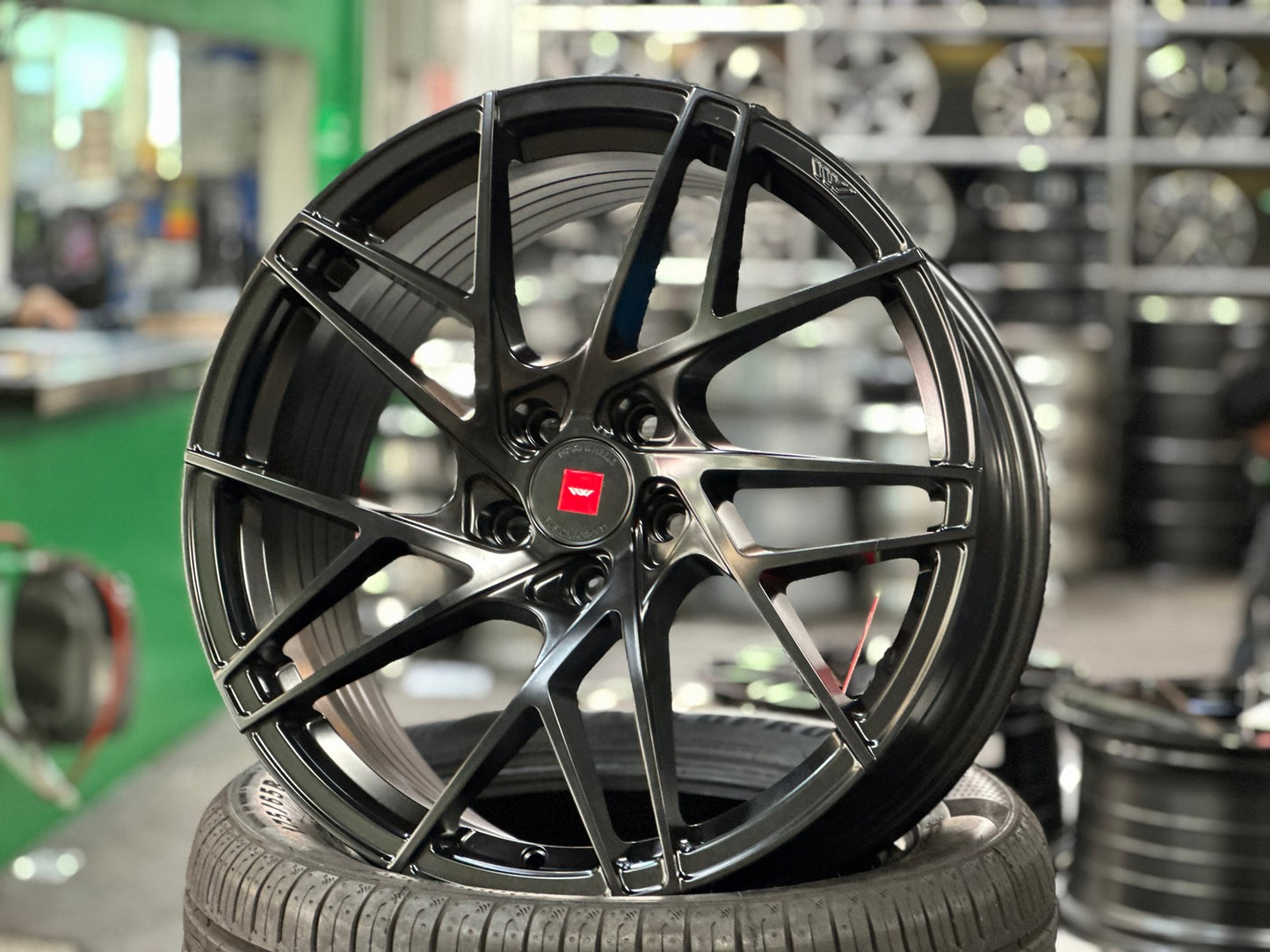 New 19X8.5 ET43 Ispiri FFRM Rim (4 wheel) Matt Black 5X114.3