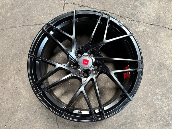 New 19X8.5 ET43 Ispiri FFRM Rim (4 wheel) Matt Black 5X114.3