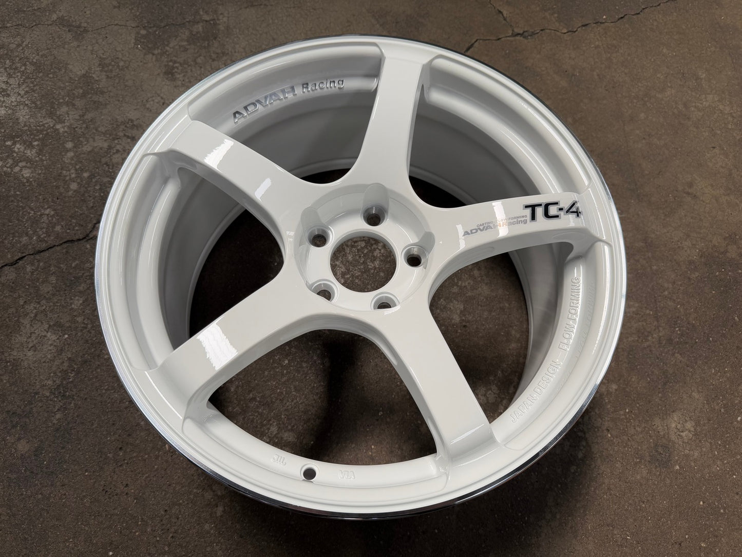 New 18X8.5 ET35 G Forged TC4 Rim (4 wheel) Gloss White 5X114.3
