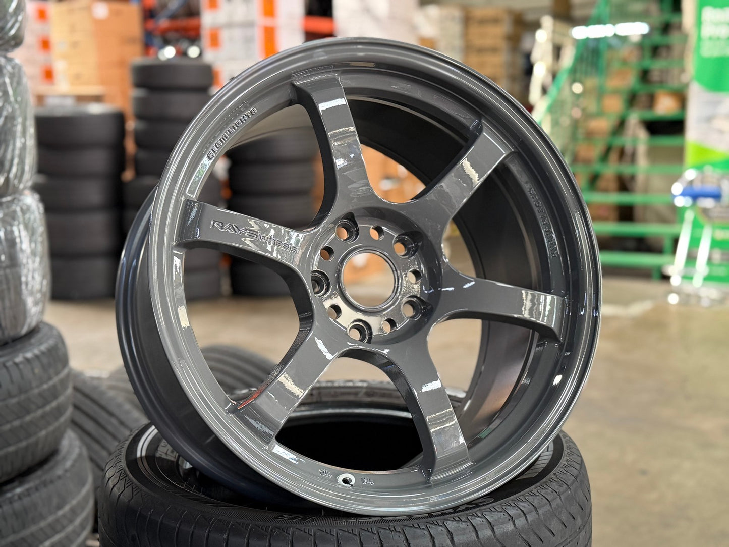 New 18X9.5 ET38 RAYS Gramlight 57 Rim (4 wheel) Gloss Grey 5X120