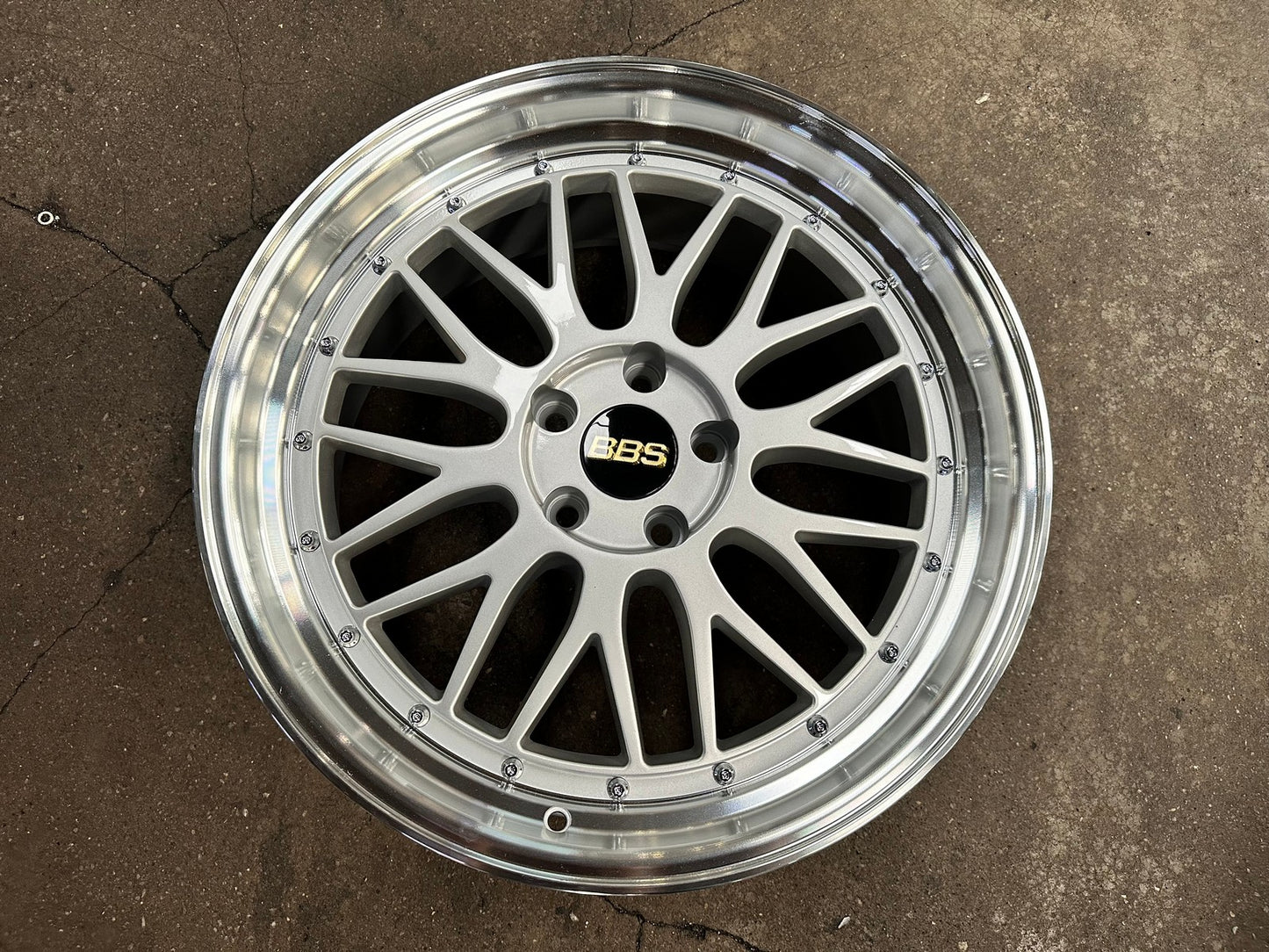 New 19X8.5 ET38 BBS LM Design Rim (4 wheel) Gloss Silver 5X112