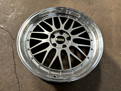 New 19X8.5 ET38 BBS LM Design Rim (4 wheel) Hyper Black 5X112