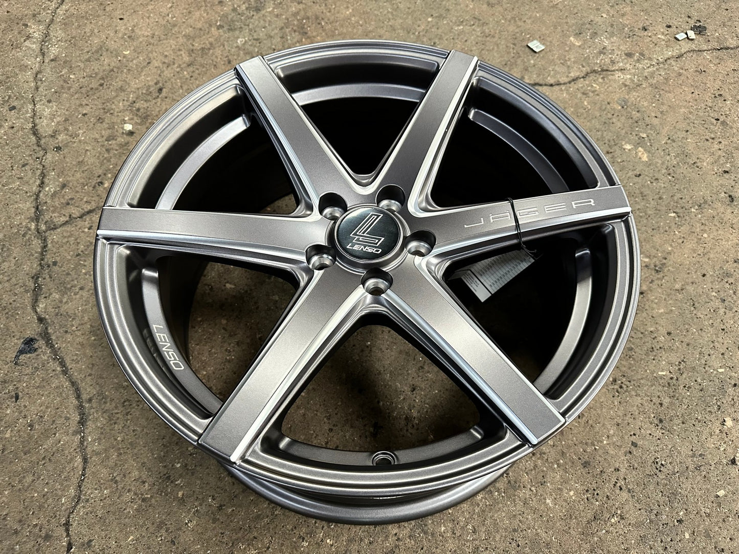 New 17X7.5 ET35 Lenso Jager Craft Rim (4 wheel) Matt Gunmetal 5X100