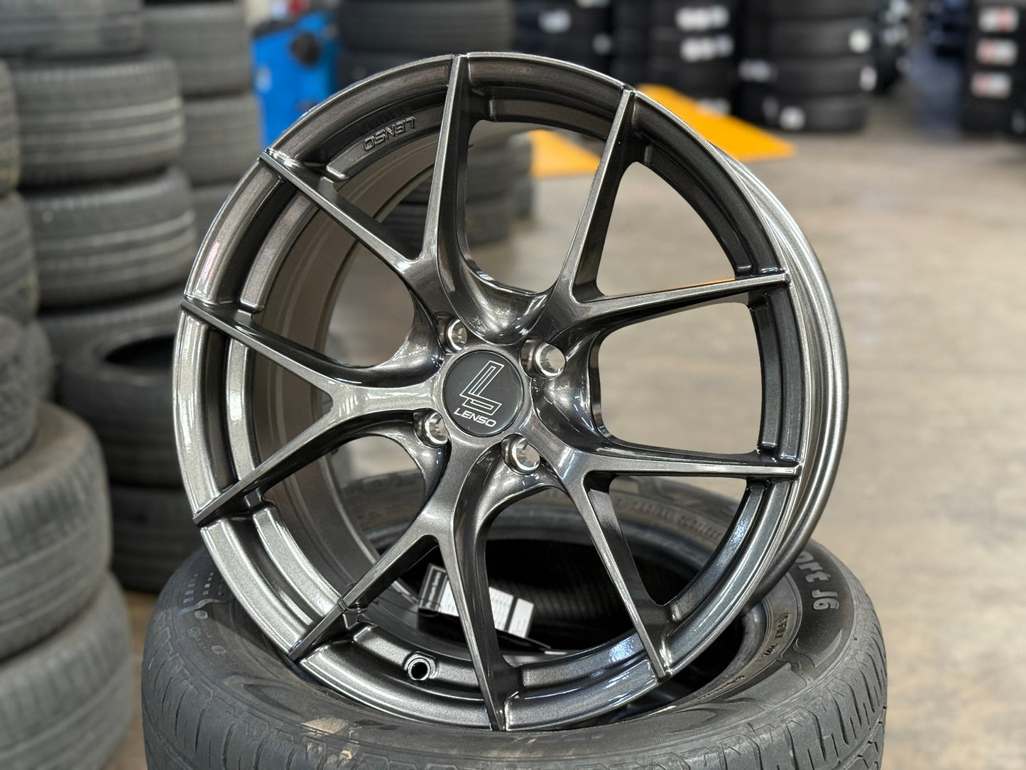 New 17X7.5 ET35 Lenso Jager Dyna Rim (4 wheel) Gloss Black 4X100