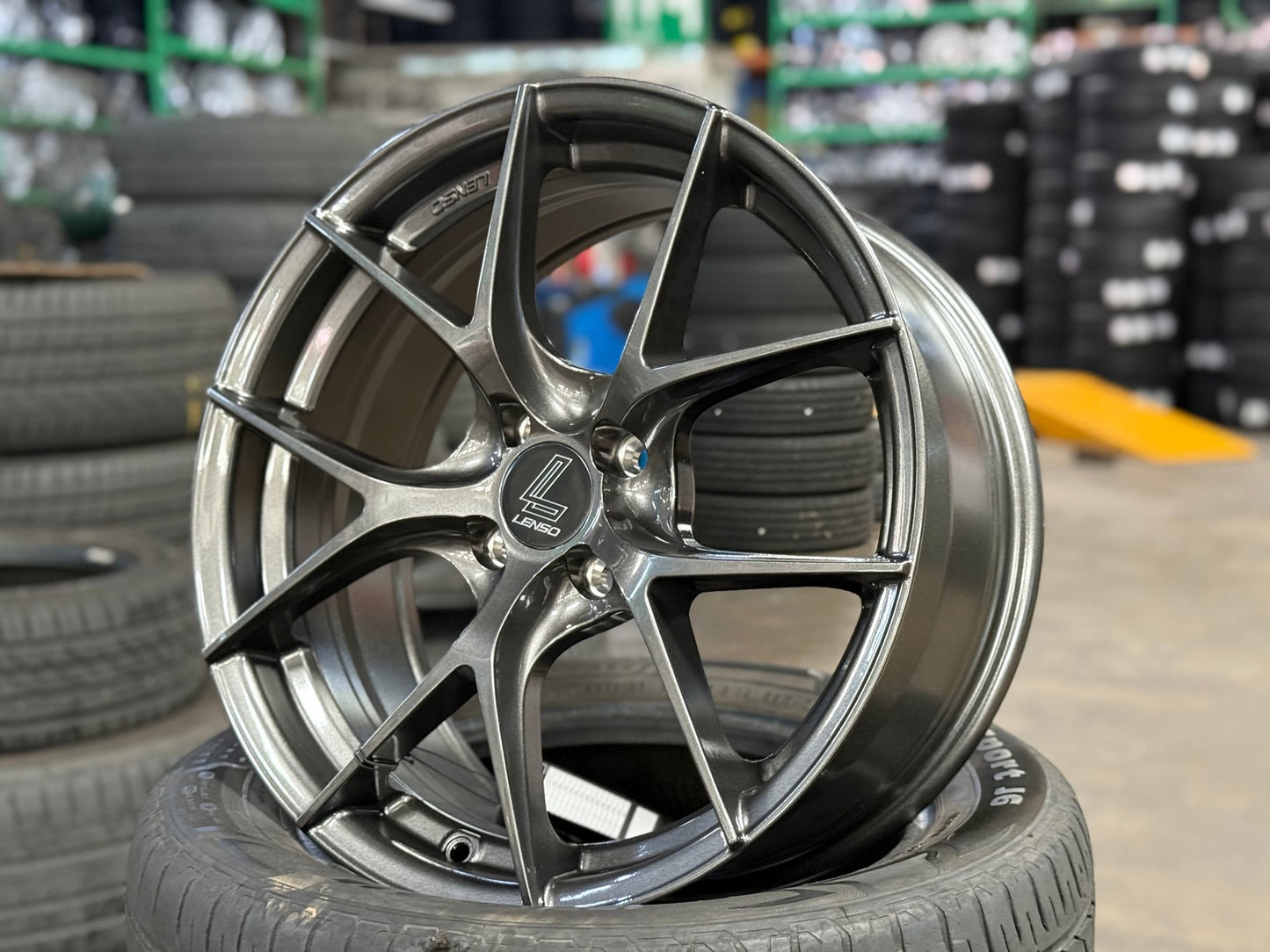 New 17X7.5 ET35 Lenso Jager Dyna Rim (4 wheel) Gloss Black 4X100