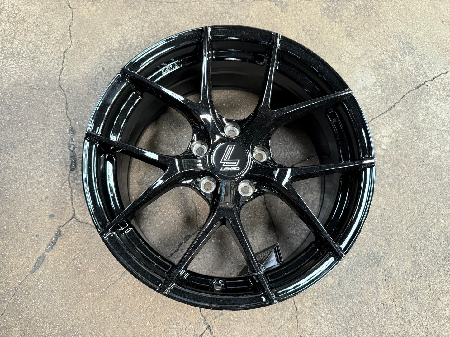 New 17X7.5 ET35 Lenso Jager Dyna Rim (4 wheel) Gloss Black 5X114.3