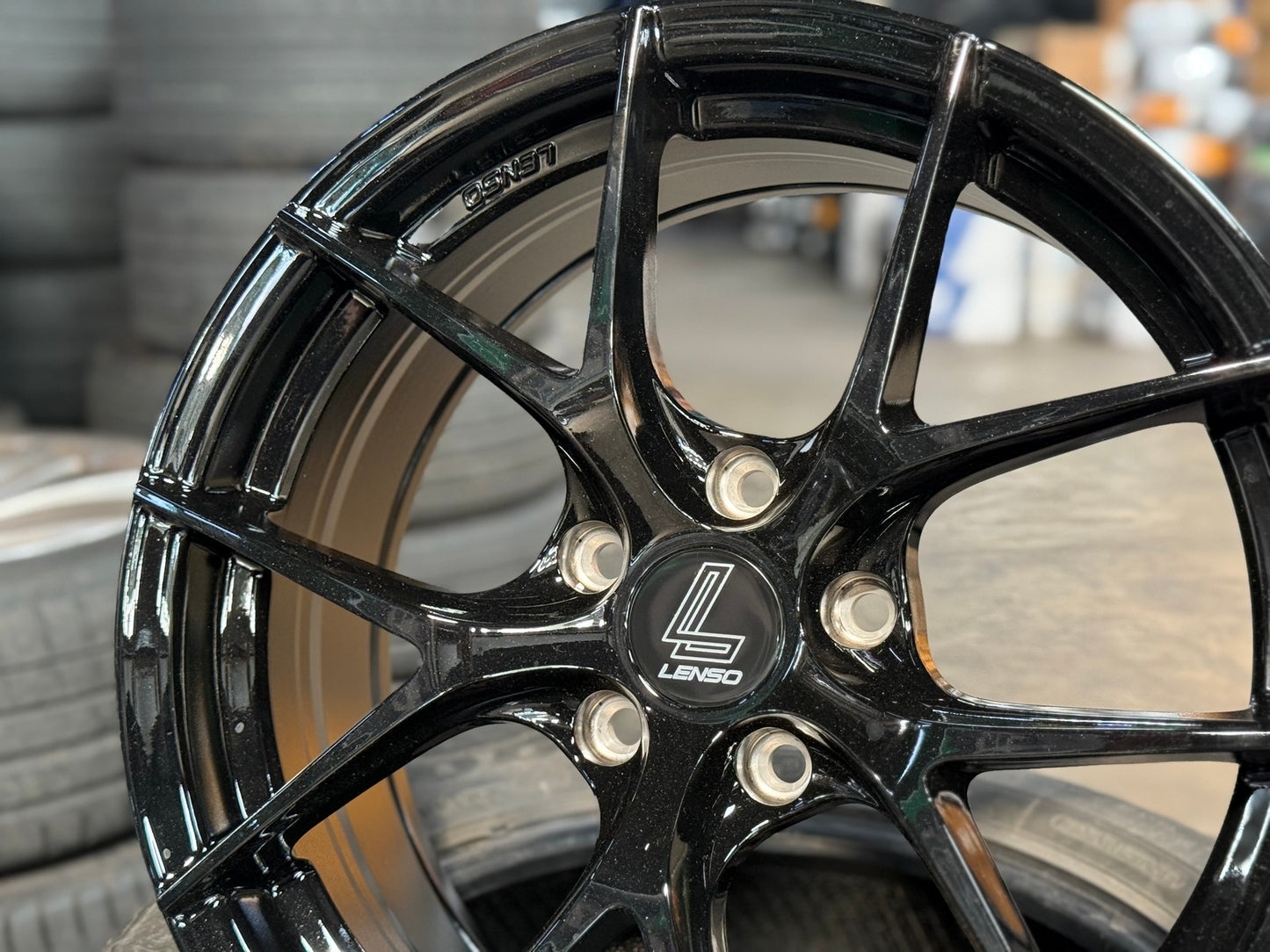 New 17X7.5 ET35 Lenso Jager Dyna Rim (4 wheel) Gloss Black 5X114.3