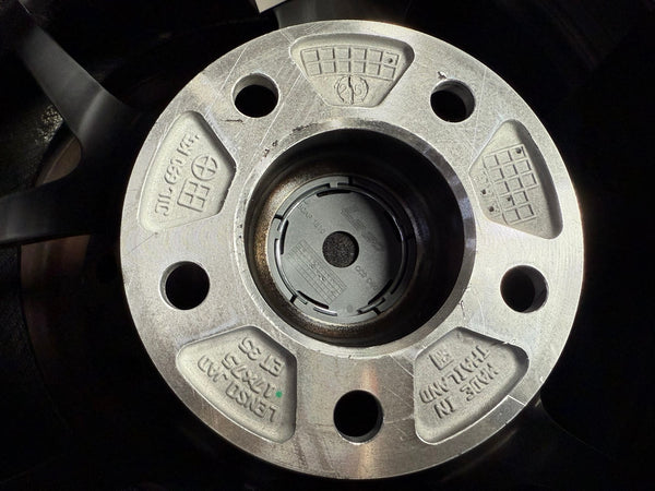 New 17X7.5 ET35 Lenso Jager Dyna Rim (4 wheel) Gloss Black 5X114.3