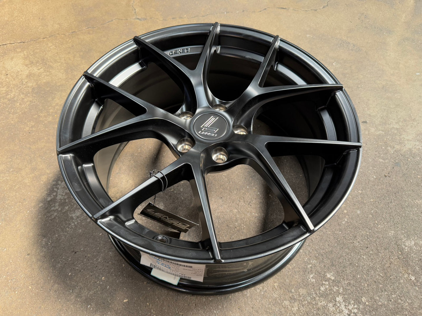 New 18X8.5 ET42 Lenso Jager Dyna Rim (4 wheel) Matt Black 5X112