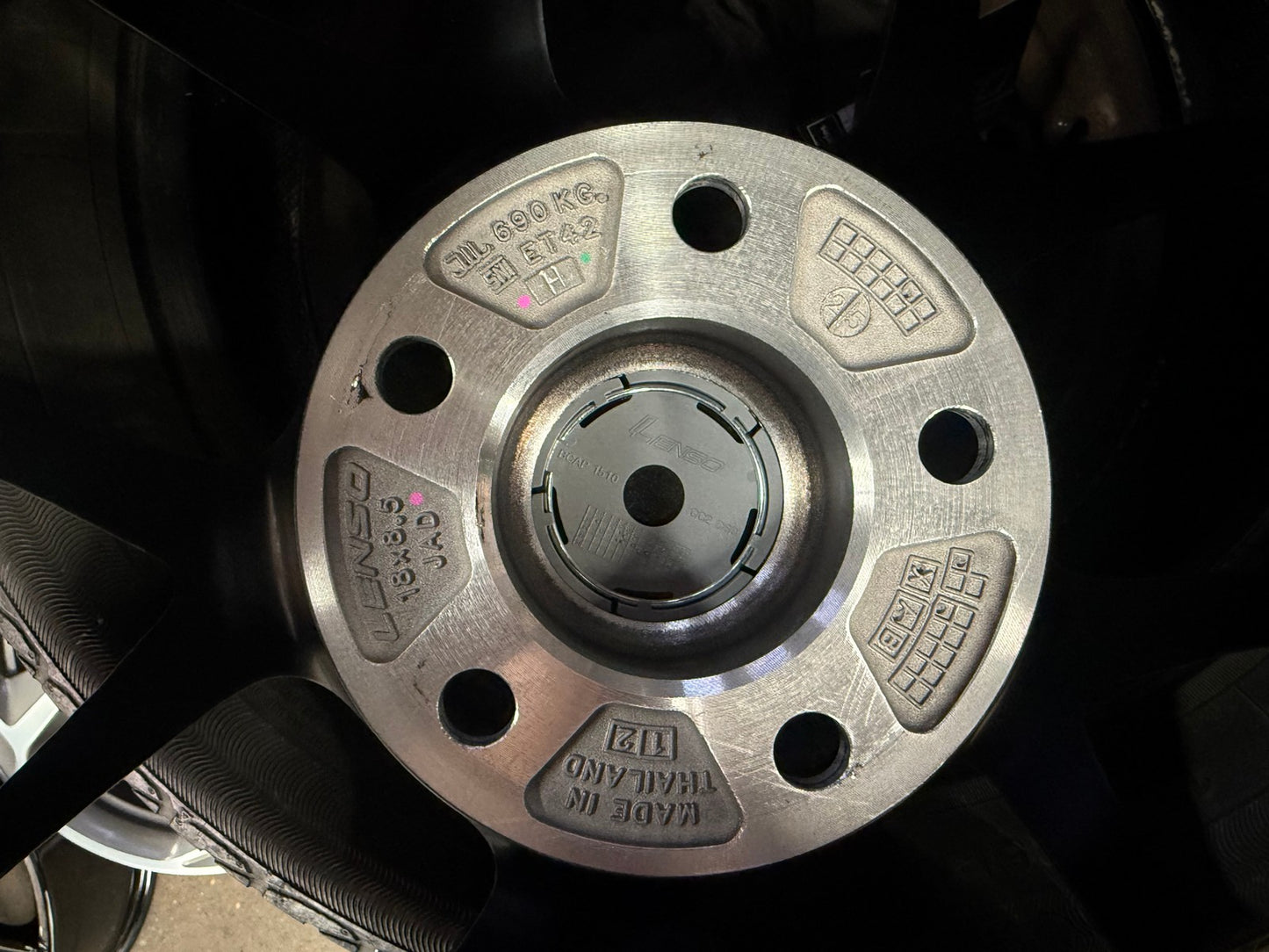 New 18X8.5 ET42 Lenso Jager Dyna Rim (4 wheel) Gloss Black 5X114.3